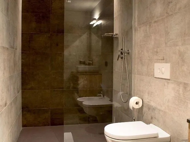 מלון San Vitale 3*