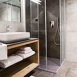 San Vitale 3* בורמיו